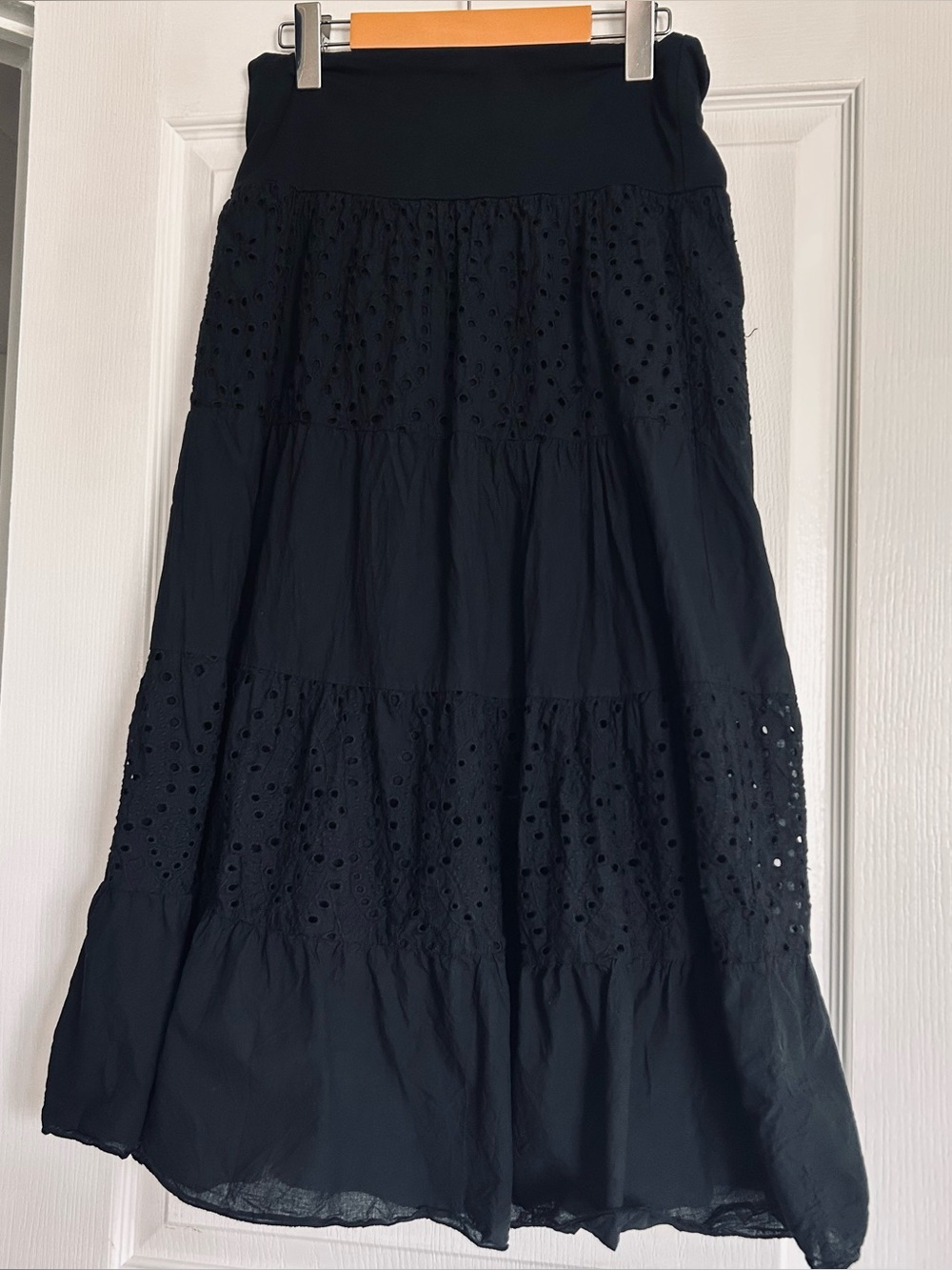 Black Tiered Eyelet Midi Skirt with soft wide band Elastic Waist size large